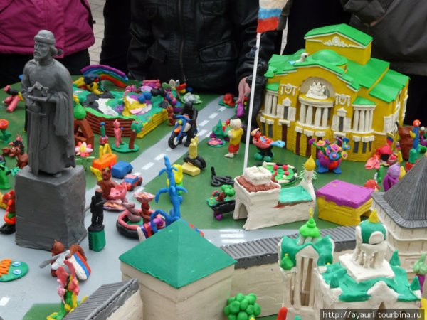 ПЛАСТИЛИНОВЫЙ город