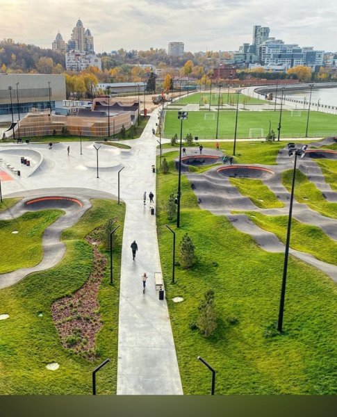 Парк под Миллениумом Казань