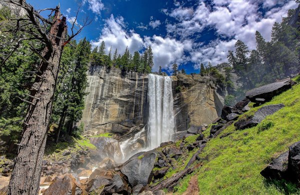 Йосемитская Долина водопад
