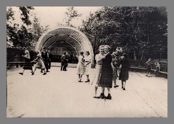 Танцплощадка в парке СССР