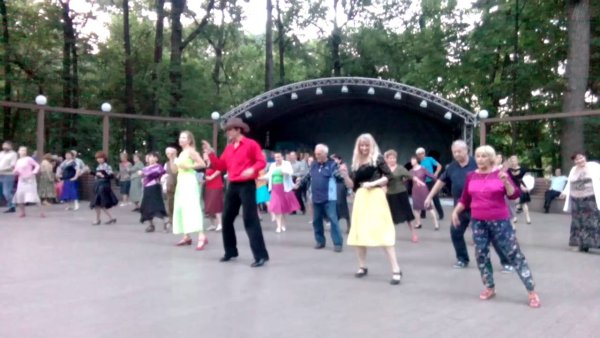 Парк Горького Центральная Танцплощадка