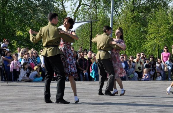 Танцплощадка в парке Победы в Ульяновске