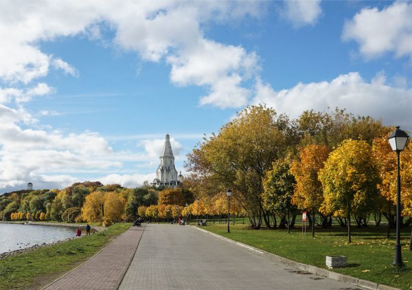 Парк Коломенское осень