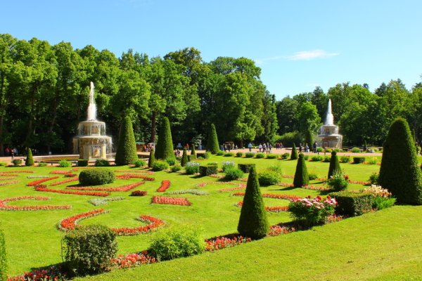 Регулярный сад Петергоф