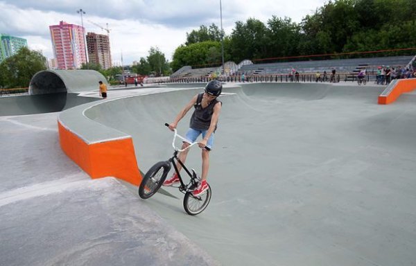 Экстрим парк в Дзержинском районе