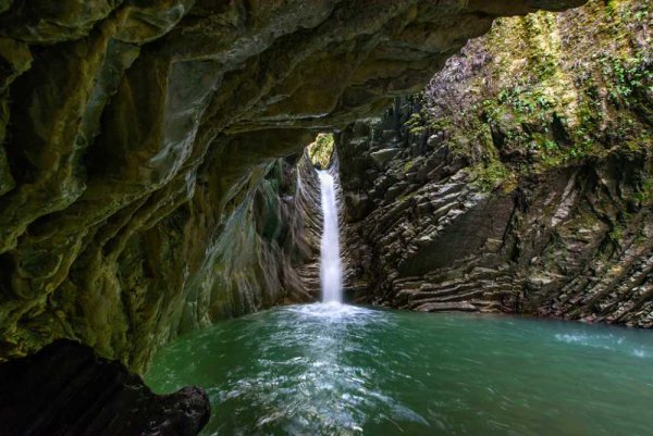 Свирское ущелье каньон Лазаревское