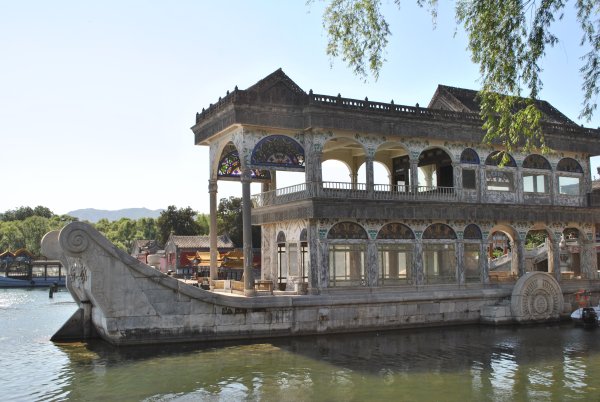 Парк Ихэюань в Пекине летний дворец