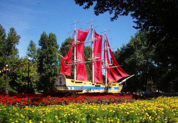 Воронежский парк Алые паруса