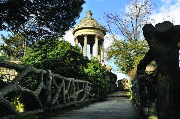 БЮТ-Шомон в Париже