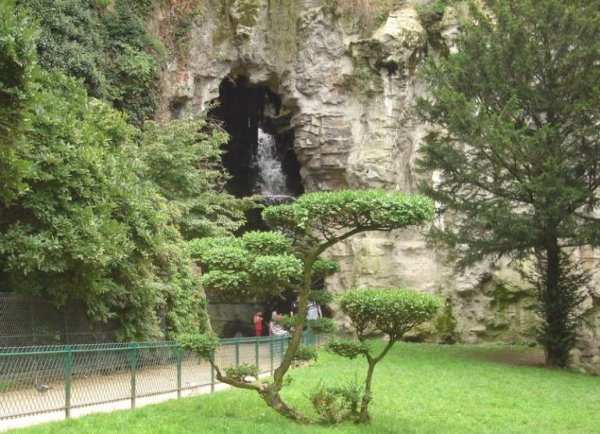 Пещера БЮТ-Шомон