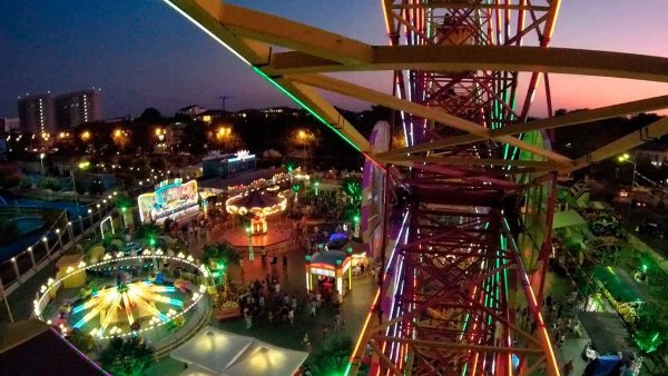 Парк аттракционов Анапа Джемете