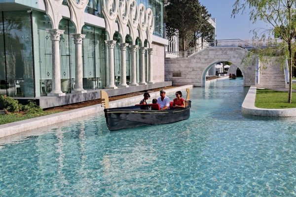 Ресторан Венеция в Баку Азербайджан