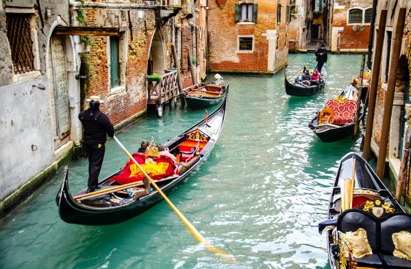 Венецианские гондольеры