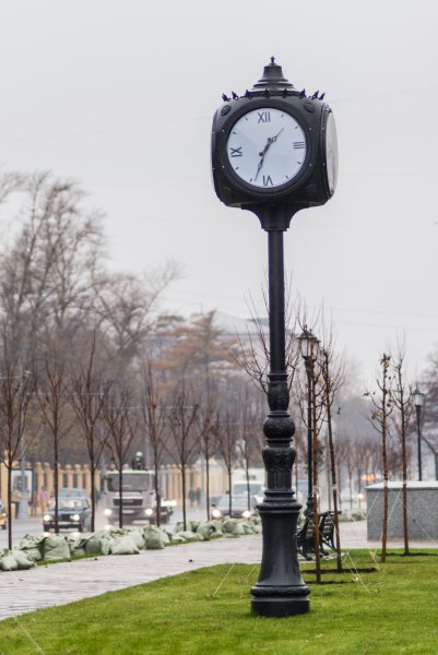 Часы на опоре 1.т18.2.0.4ч01