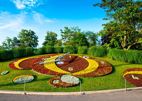 Цветочные часы английский сад Женева, Швейцария