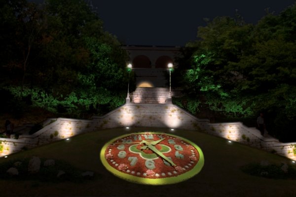 Парк цветник в Пятигорске ночью