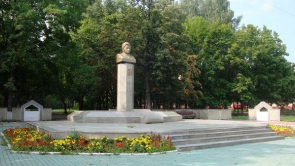 Памятник Тукаю Нижнекамск