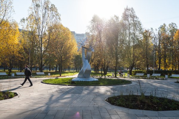 Сквер метро Отрадное