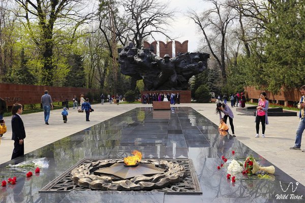 Парк 28 Панфиловцев Алматы