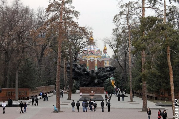 Алма Ата парк 28 Панфиловцев