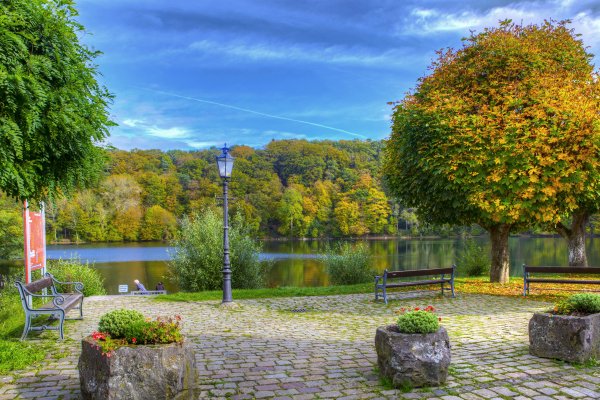 Парк Германия скамейки
