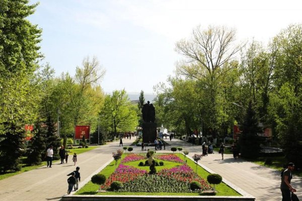 Махачкала парк Ленинского Комсомола вечный огонь