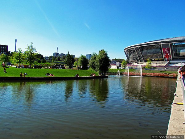 Парке им. Ленинского Комсомола Донецк