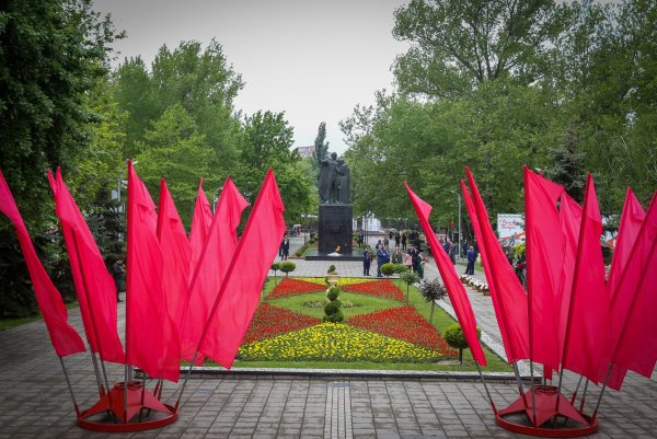 Парк Ленинского Комсомола Махачкала