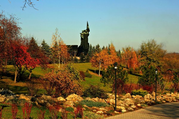 Парк Ленинского Комсомола осенью