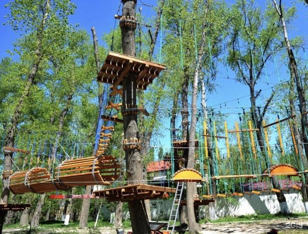 Комсомольский парк Махачкала