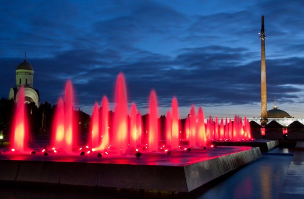 Фонтан на Поклонной горе в Москве