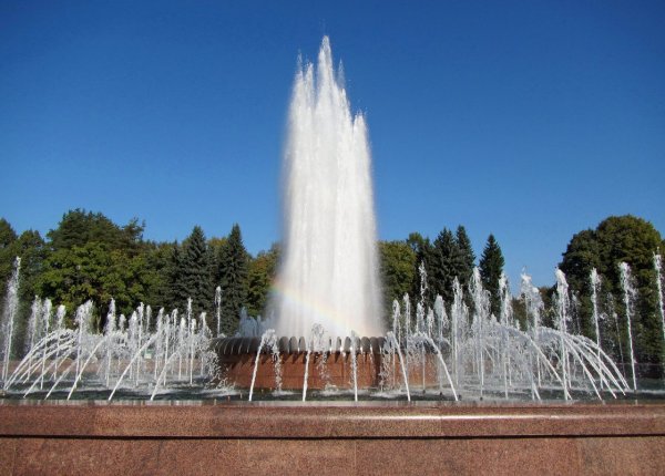 Приморский парк Победы фонтан