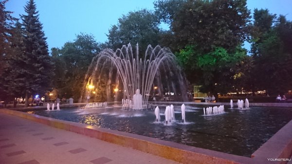 Воронежский фонтан в Кольцовском сквере