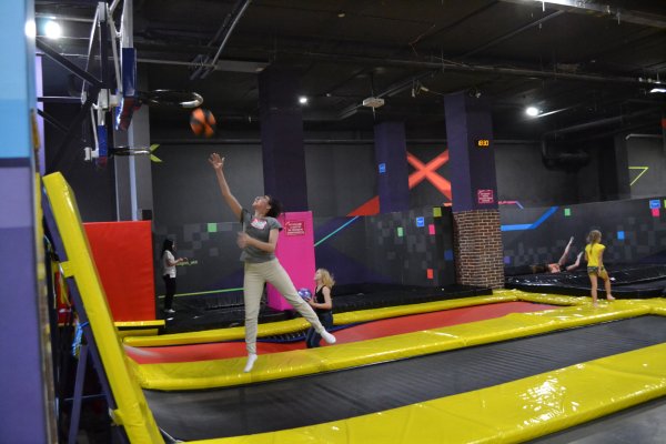 Алатырь батутный парк