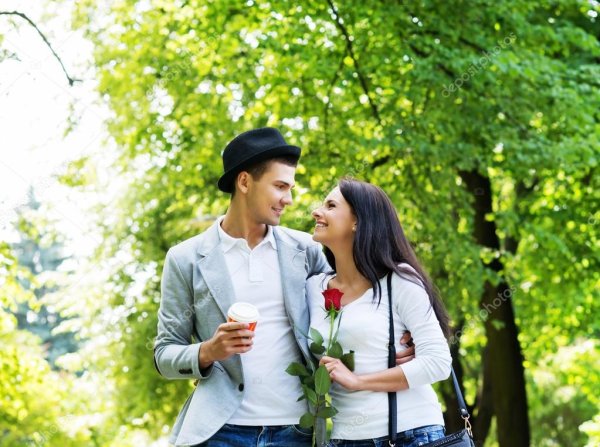 Прогулка в парке свидание