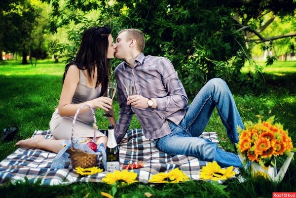 Романтическая фотосессия на природе