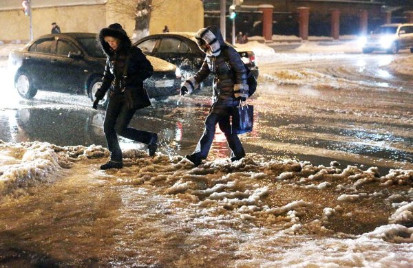 Пешеход и гололед