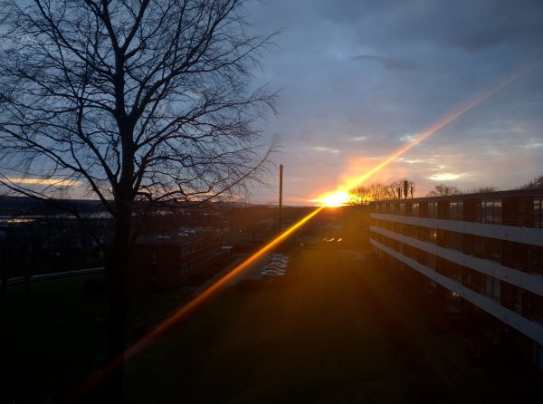 Рассвет на перекрестке