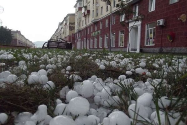 Град природное явление