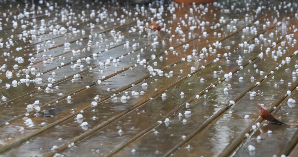 Град с неба