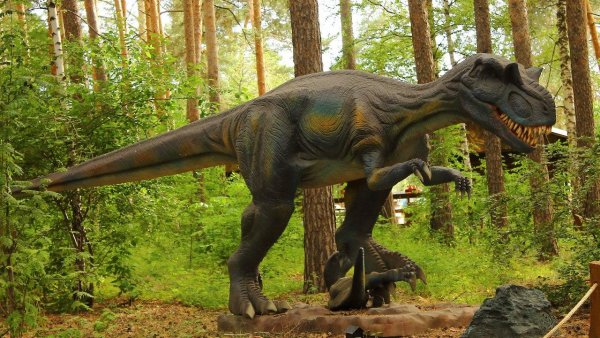 Парк динозавров в Челябинске