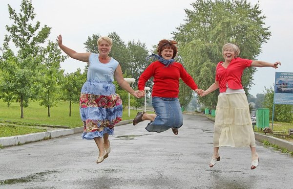 Бабушки зажигают