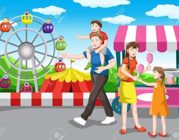 Семья в парке аттракционов