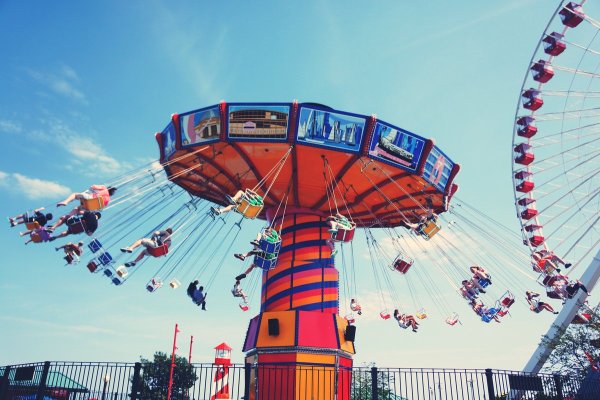 Летние аттракционы