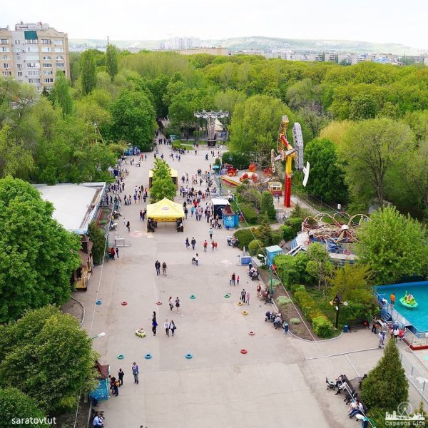 Парк Горького Саратов