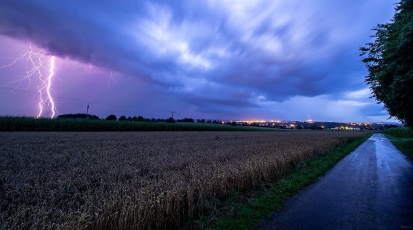 Гроза в поле