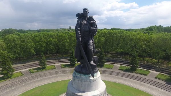 Воин освободитель Трептов