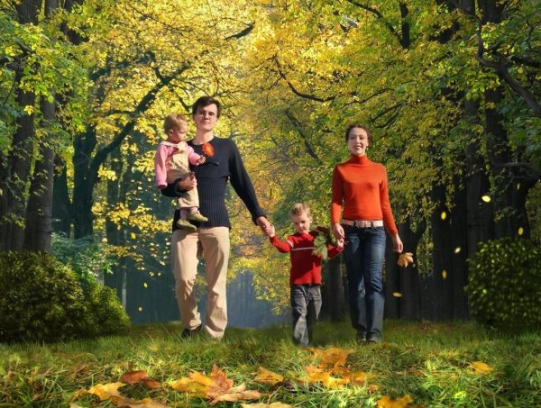 Гулять в парке