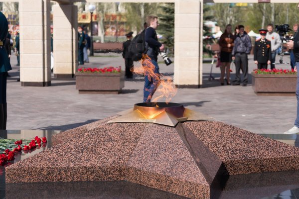 Вечный огонь парк Победы
