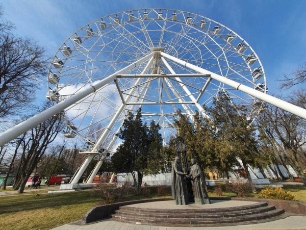 Парк Октябрьской революции Ростов на Дону